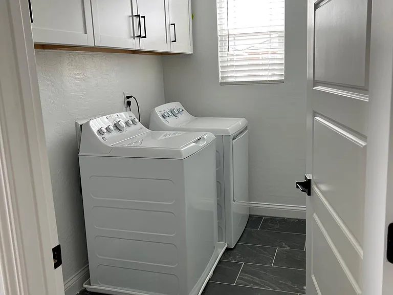 2nd Floor Laundry Room