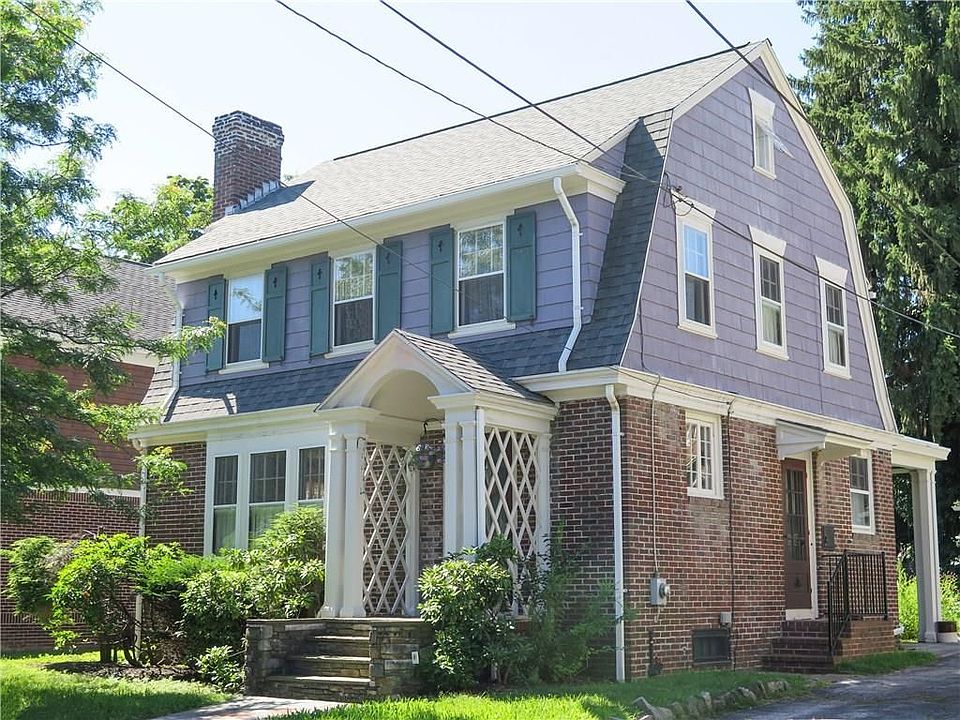 1st image of 129 Woodbine St