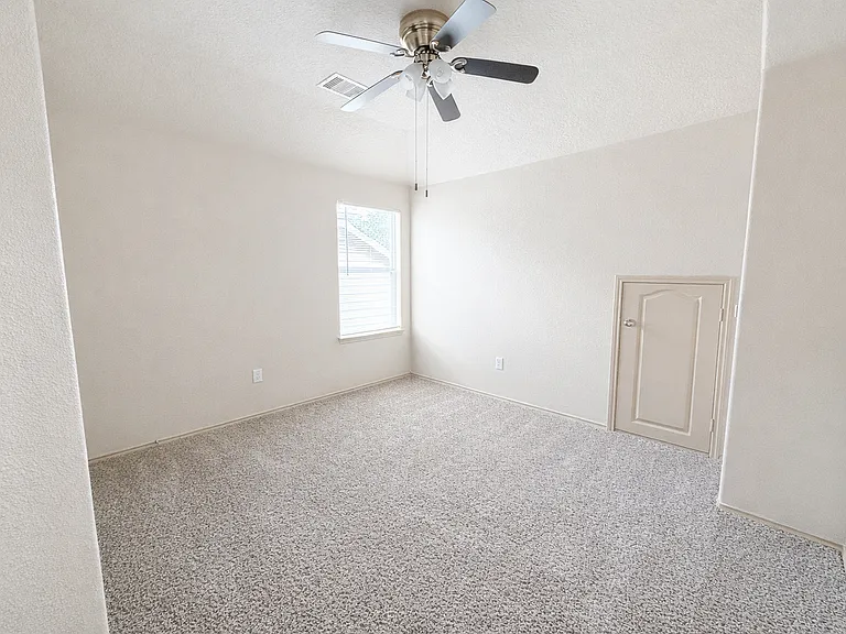 11922 Harristown Dr — Photo 31