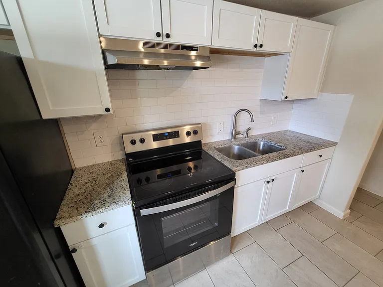 118 Esmeralda Dr #103 — Photo 11