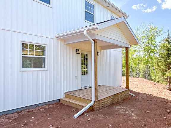 2nd image of 29 Spruce Ln
