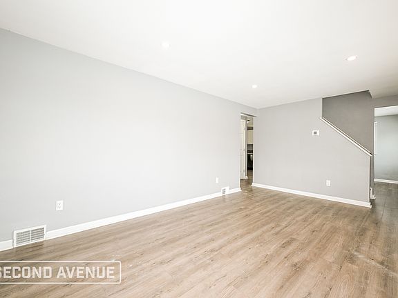 5th image of 105 Donley Dr