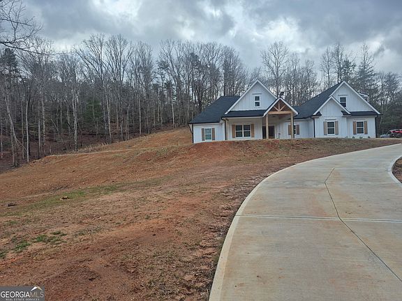 2nd image of 606 Old River Rd