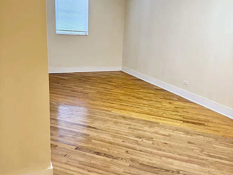5031 N Harding Ave #G — Photo 7