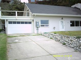 562 Pebble Beach Drive, Coupeville, WA