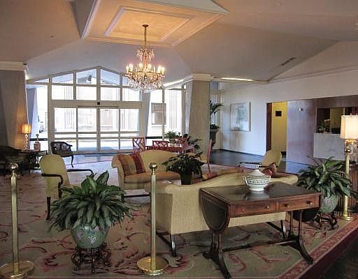 3rd image of 2100 Saint Charles Ave APT 6M