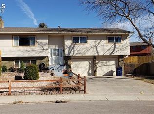 3055 Roche Dr S, Colorado Springs, CO 80918