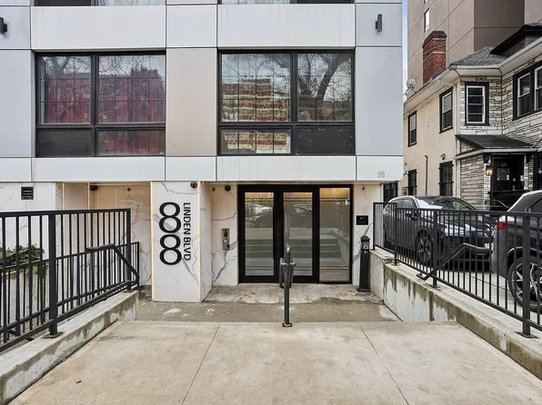 88 Linden Boulevard