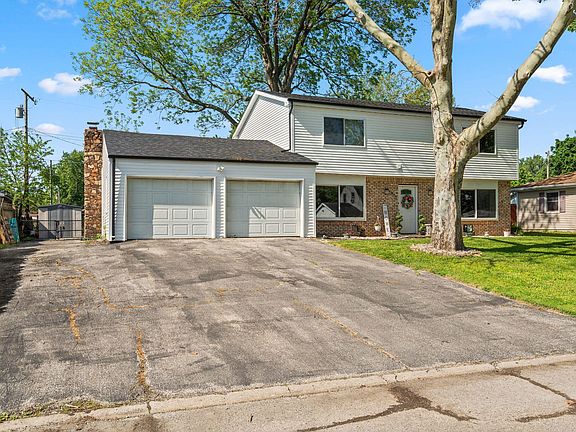 3rd image of 373 Greendale Dr