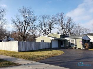 6638 Coppersmith Rd, Sylvania, OH 43560