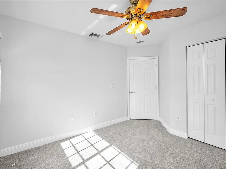 6714 Old Farm Trl — Photo 7