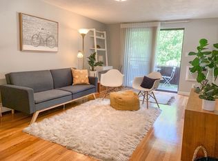 80 Renwick Rd APT D, Wakefield, MA 01880