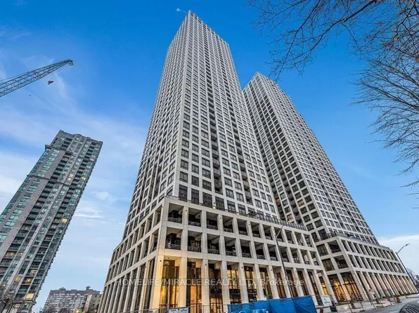 30 Elm Dr W, Mississauga, ON