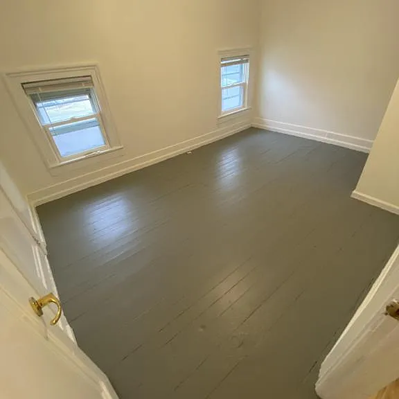 322 1/2 E Henry St — Photo 5