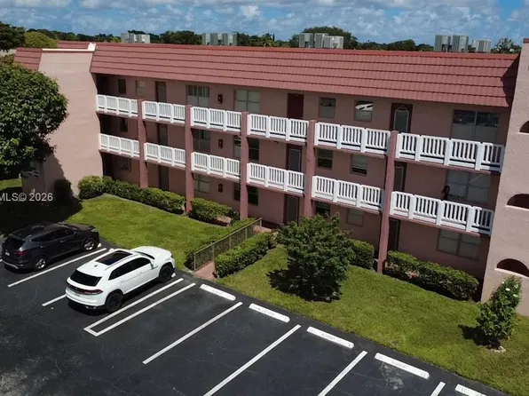 9641 Sunrise Lakes Blvd APT 203, Sunrise, FL 33322