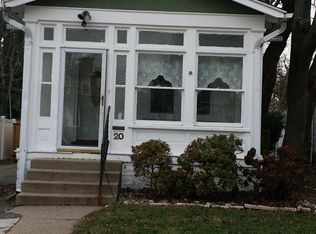 20 S Woodlawn Ave, Aldan, PA 19018