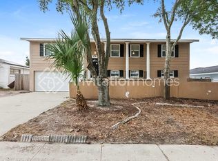 1917 Derbywood Dr, Brandon, FL 33510