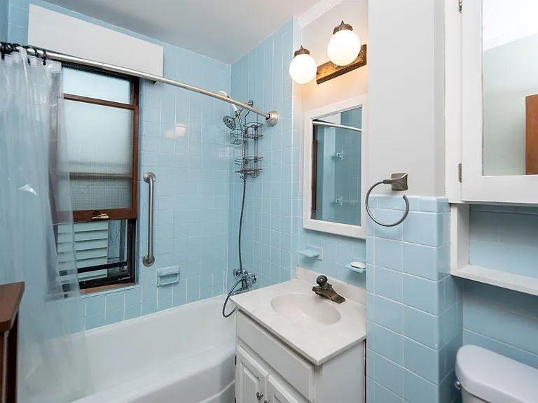 159 Hoosick St #2 — Photo 9