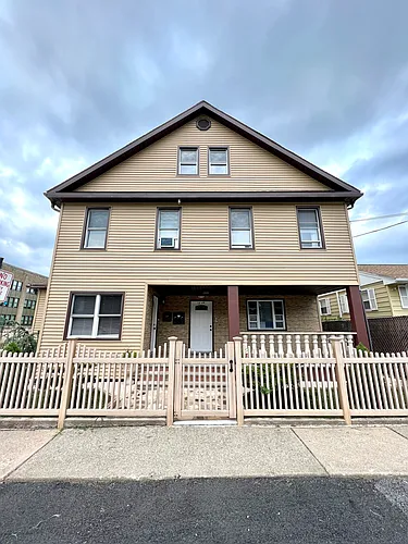 1228 Rock St #1 Photo 1