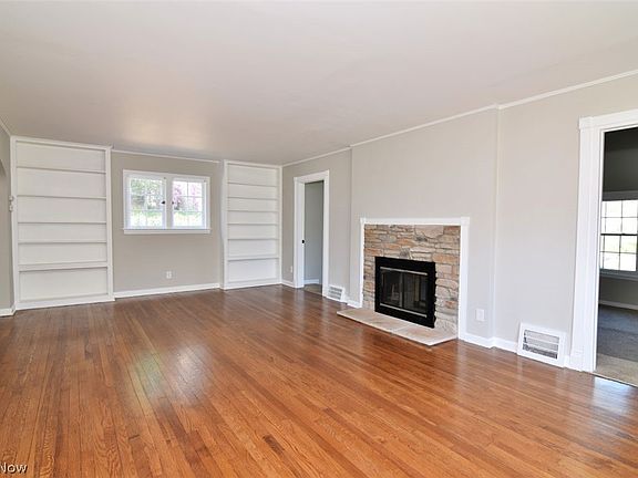 4th image of 2423 Eaton Rd