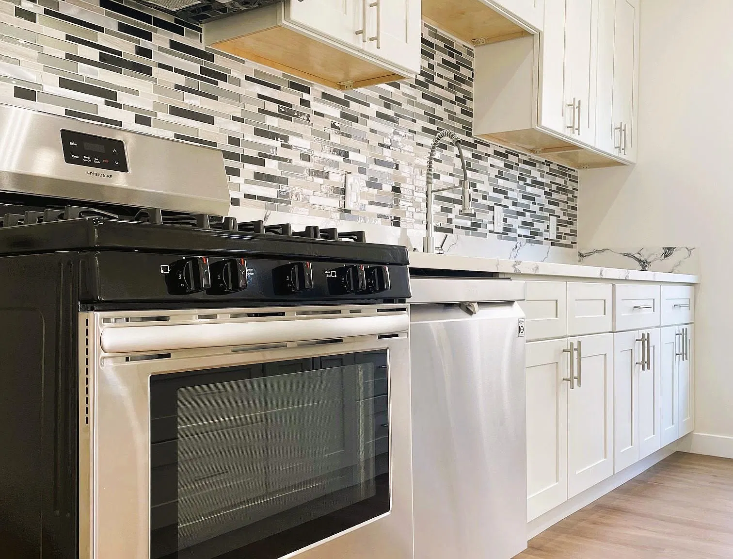 2 bed, $2,800 — Photo 2