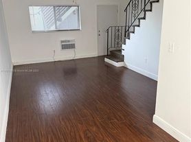 180 NE 71st St