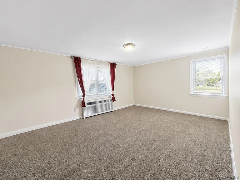 31 Maple Ave — Photo 6