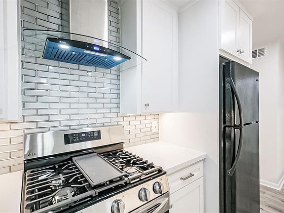 2nd image of 3515 Norris Dr