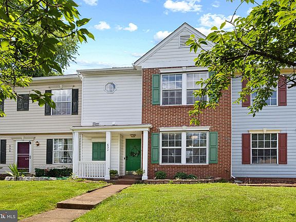 3rd image of 632 Bridlewood Dr