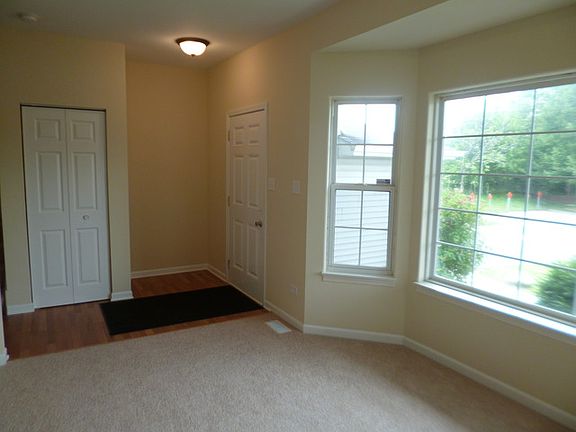 2nd image of 1817 Foxfield Dr