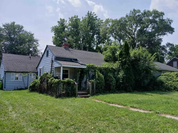 18374 Mesle St, Roseville, MI 48066