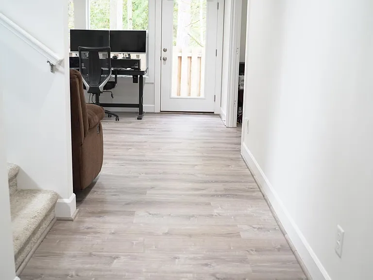 22300 SE 43rd Pl — Photo 31