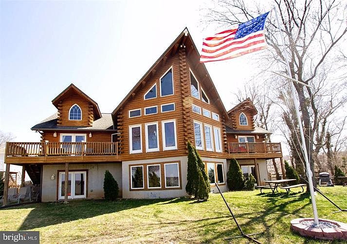 1st image of 2128 Park Beach Dr
