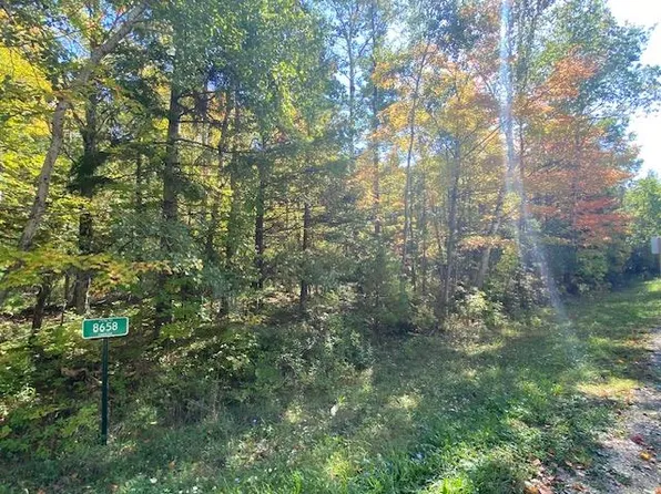 8658 Spring Rd, Fish Creek, WI 54212