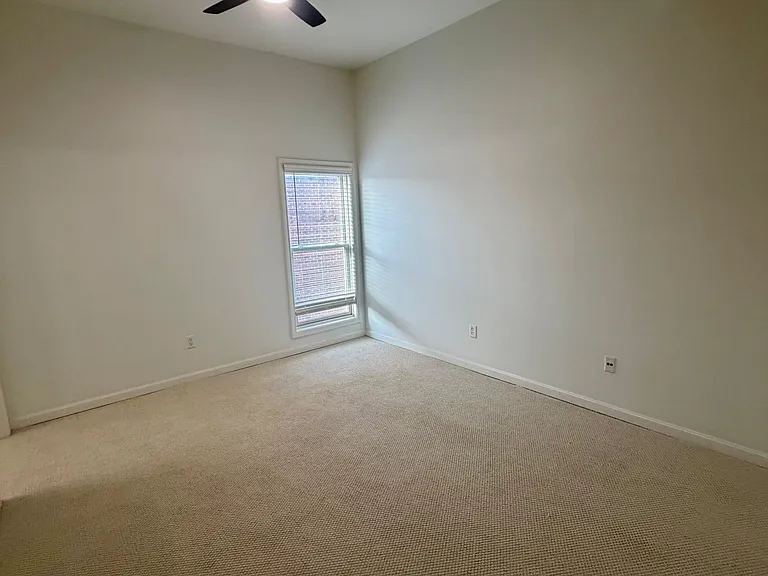 10639 Meeting St #401 — Photo 7