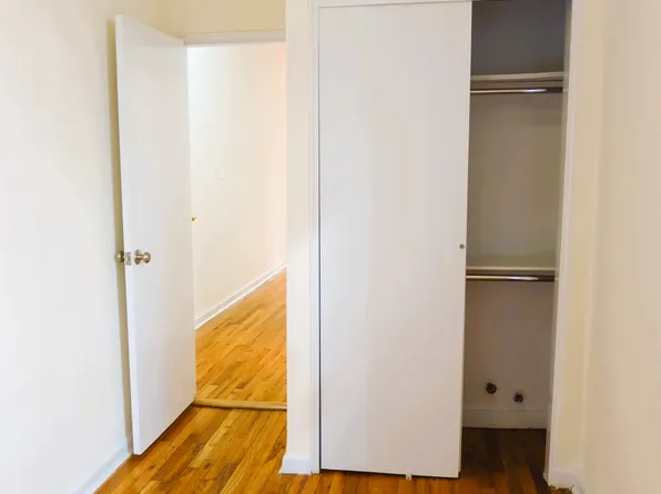 490 East 74th Street image 10 of 12