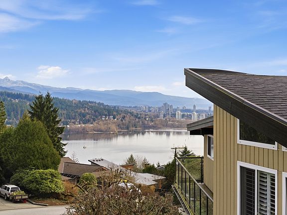 3rd image of 526 Yale Rd