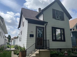 2141 S 75th St, West Allis, WI 53219
