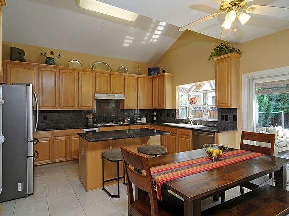5th image of 480 Pine Bridge Pl