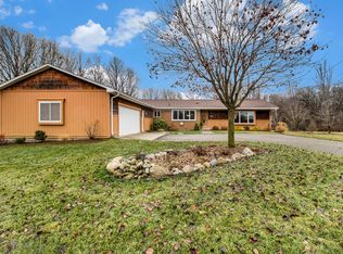 10410 Moon Rd, Saline, MI 48176