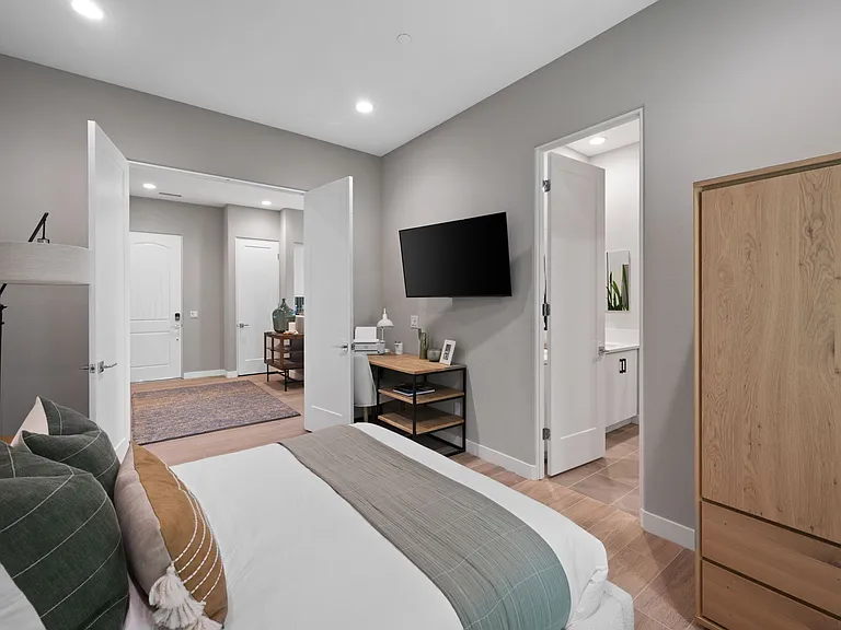 Jack and Jill Bedroom 2