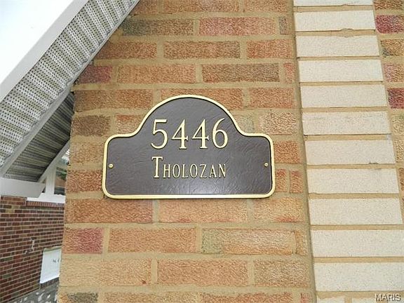 3rd image of 5446 Tholozan Ave