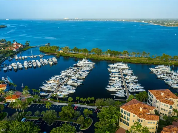 60 Boat Lck #B7, Fort Myers, FL 33908