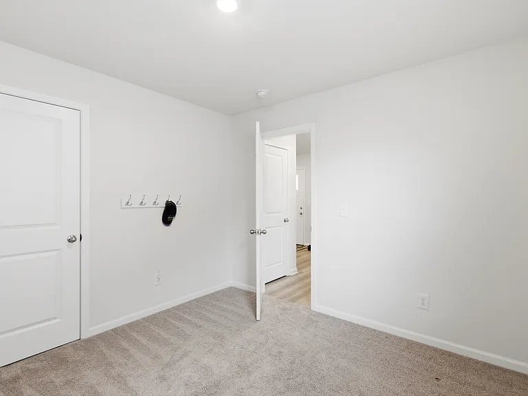 640 Cedar Brook Dr — Photo 3