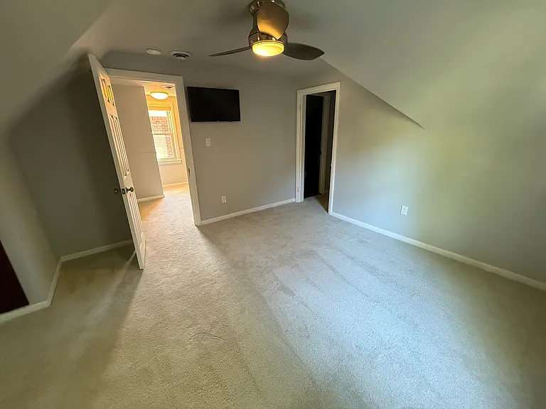 907 Marywood Dr — Photo 9