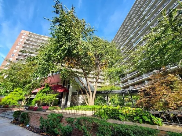 61-15 97th St #4F, Rego Park, NY 11374