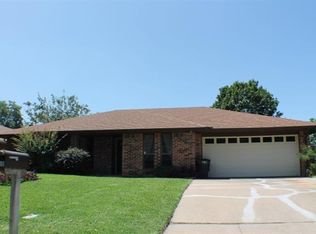 4809 Applewood Rd, Fort Worth, TX 76133