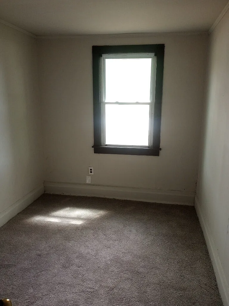 1 bed, 1.0 bath, $550 — Photo 3