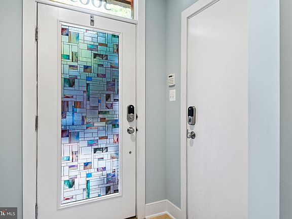 5th image of 3005 District Ave