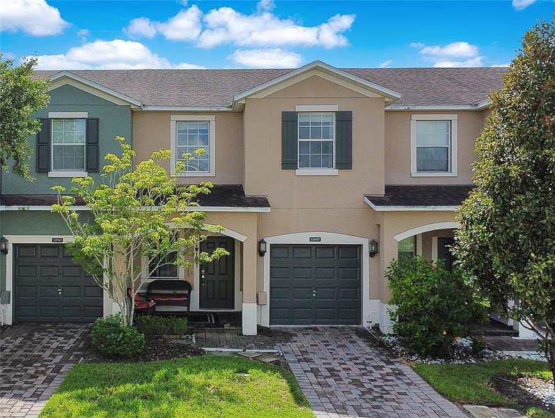 1st image of 10947 Savannah Landing Cir